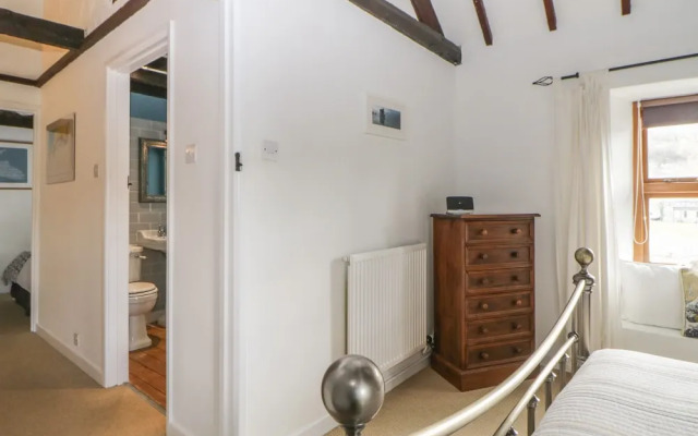 Oak Cottage