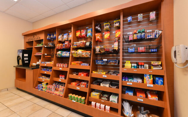 Candlewood Suites Terre Haute by IHG