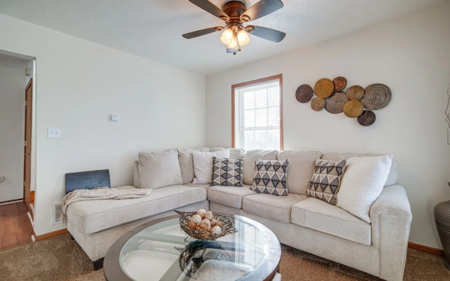 Charming Cleveland Home: 5 Mi to Downtown!