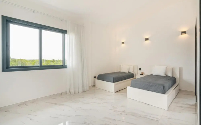 Magnificent Villa With Golf Cart Maid At Caleton(No Front Desk Contact The 5 Days In Advance)