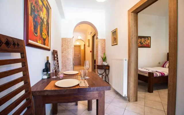 Remarkable Jasmine Apartment in Panormo