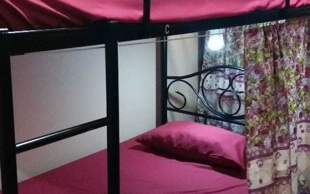 Lucky House Phra Sing Chiangmai - Hostel