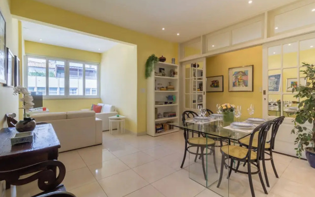 Conforto a 4min da Praia do Leblon-AP801