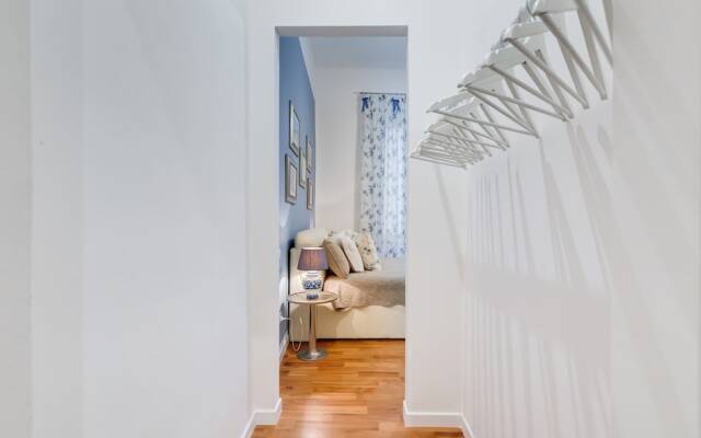 A modern flat near the Vatican