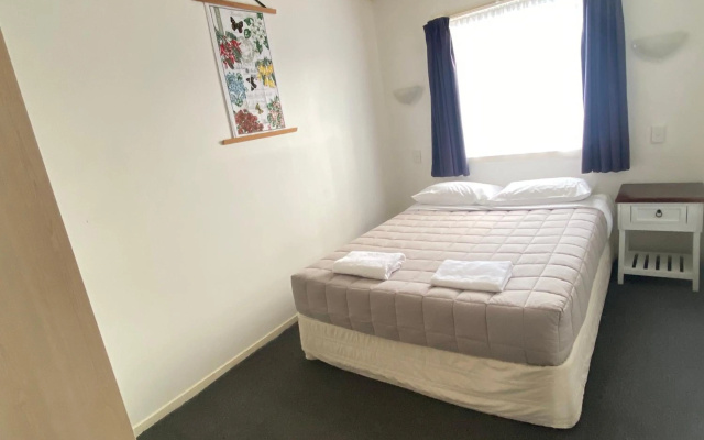 Kowhai & Colonial Motel – Guest Rooms – Rotorua