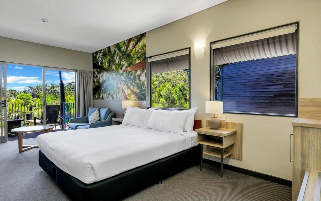 Kingfisher Bay Resort