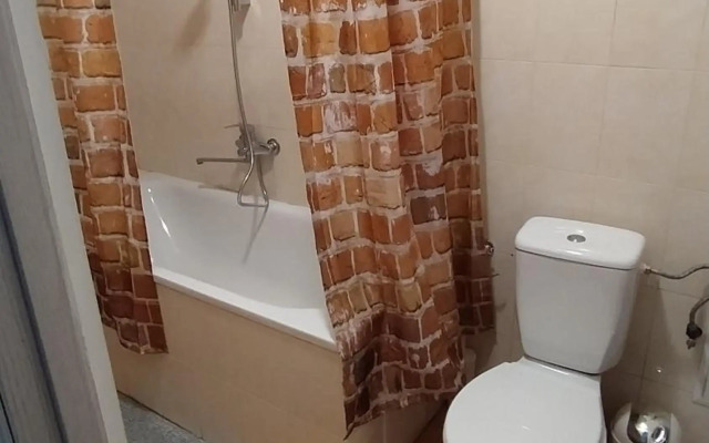 Lviv Meretyna Apartment (між центром і вокзалом)