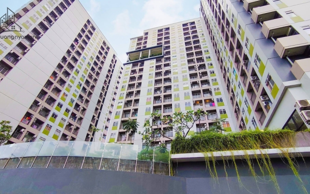 Smile Room at Cibubur Village Apartment