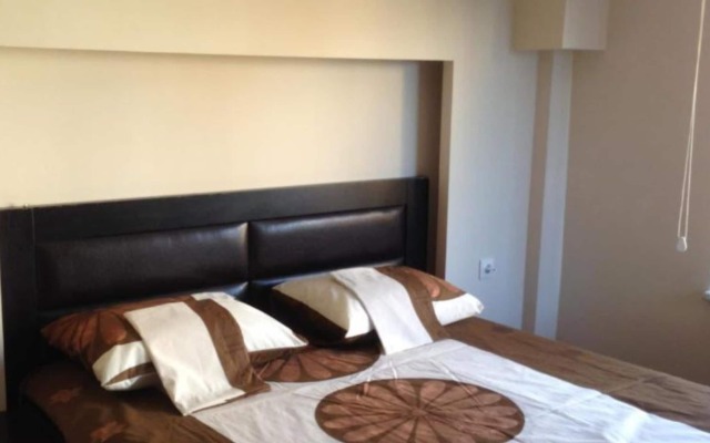 Araz Residence
