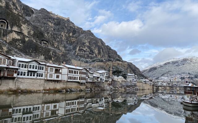 Ziyagil Konağı
