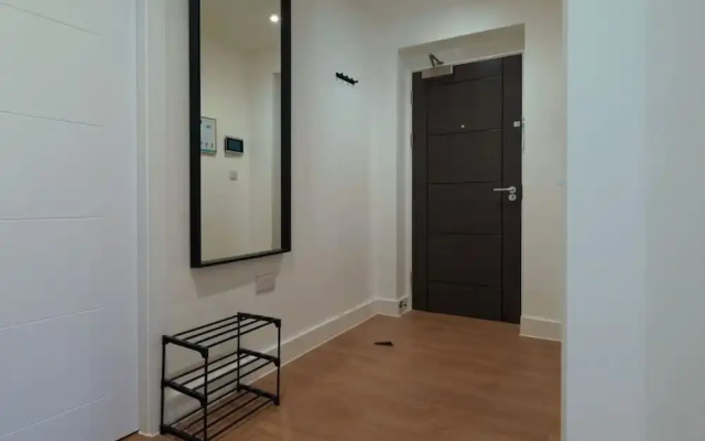 Luxury Manchester Apartment - Pink