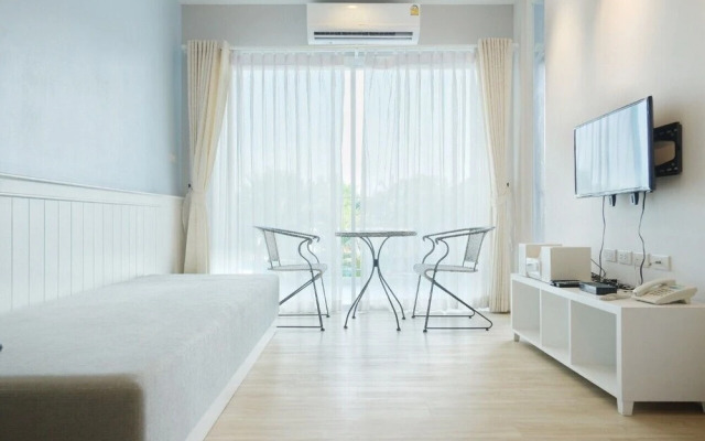 The Sea Condominium A22