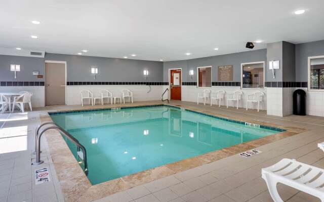 Comfort Suites Manchester