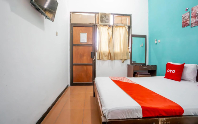 Hotel O Central Madiun Near Stasiun Kota Madiun – Guest Rooms – Madiun