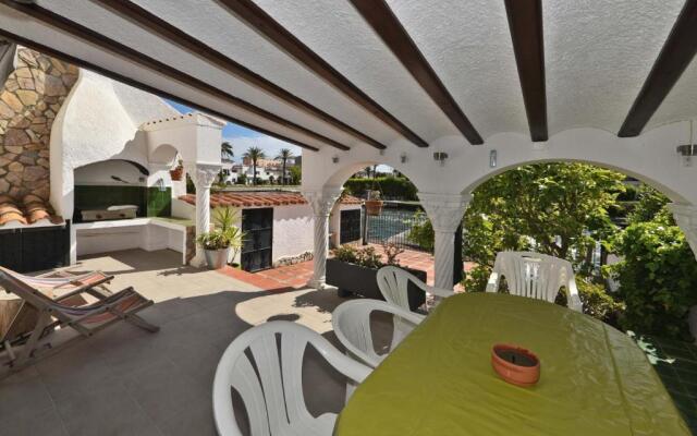 Chalet al canal
