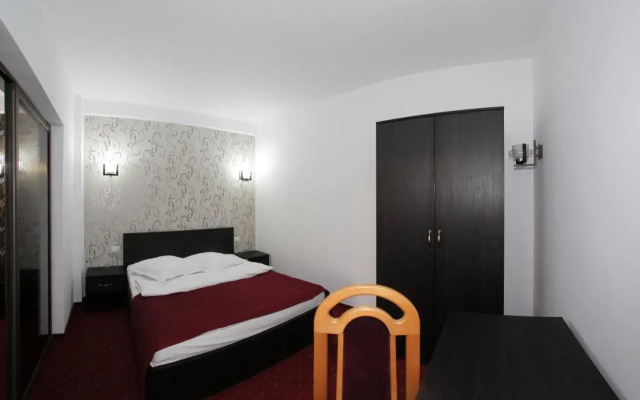 Hotel Mara