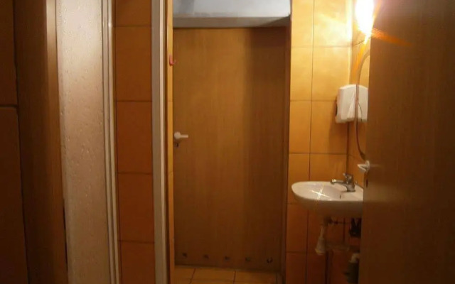 Hostel Mango