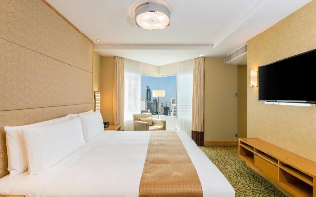 Holiday Inn Bangkok Silom by IHG