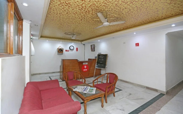 OYO 9585 Hotel Kavya Palace