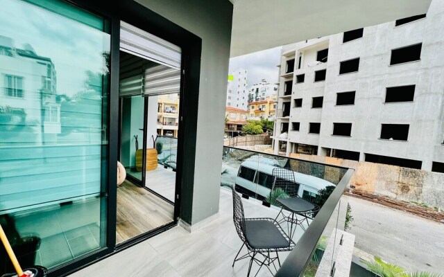 Beautiful 1 Bed Apartment in Kyrenia, Cyprus