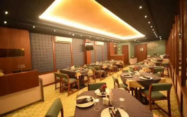 Drop In Club Sunrise Hotel