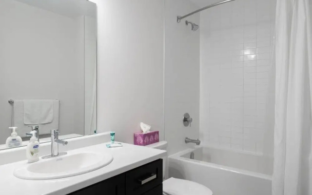 Deluxe Three Bedroom Townhouse