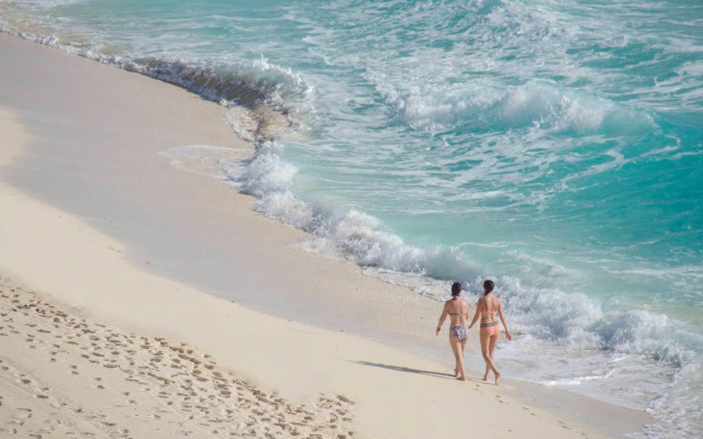 Bsea Cancun Plaza Hotel