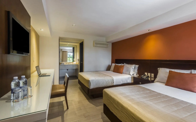 Hotel Puerta Del Sol