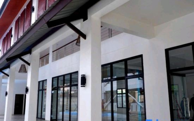 Jml's Podroyale Near Mactan