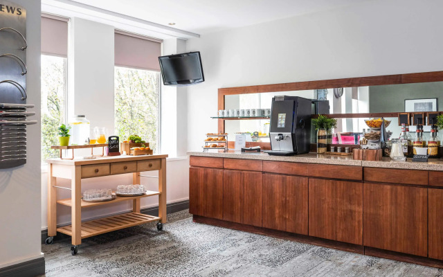 Mercure Bristol Holland House