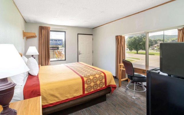 Pigeon Forge Parkway Inn