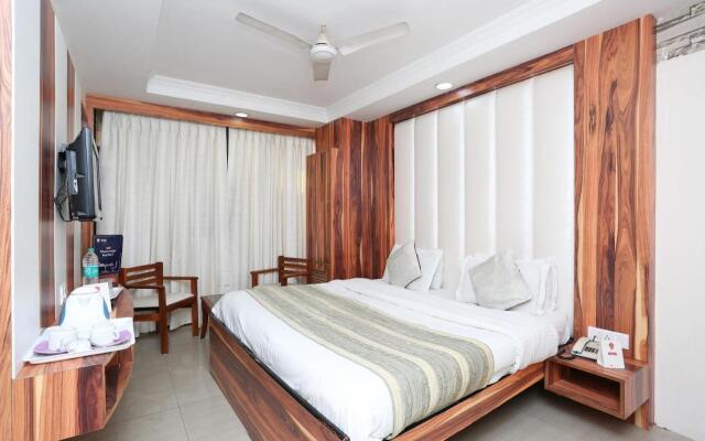 Oyo 13338 Hotel Atithi