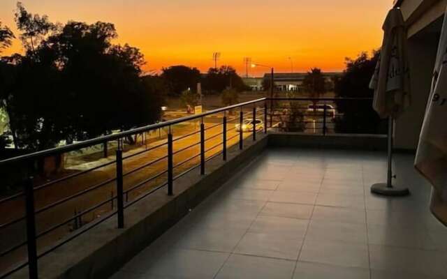 Staybridge Golfview Suites