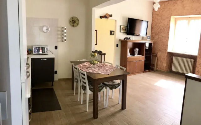 Spacious Apartment in Bardolino, Very Close to the Lake Garda