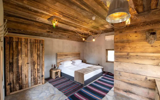 Glamping & Motel Alliance