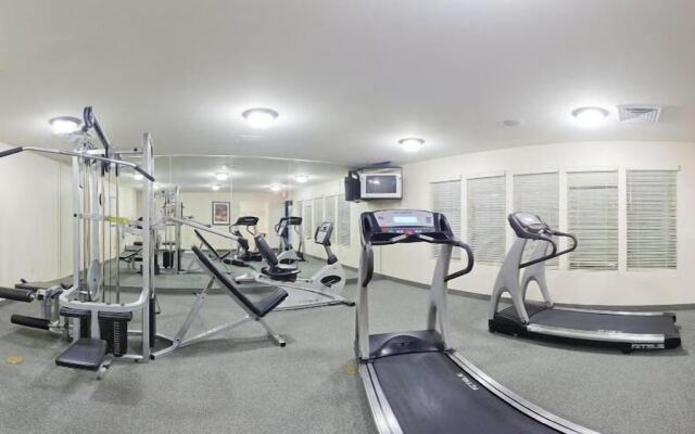 Staybridge Suites Savannah Airport