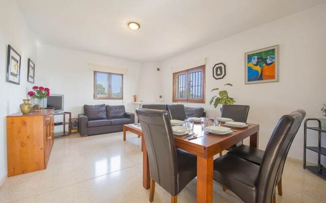 Villa - 4 Bedrooms with Pool and WiFi - 106405