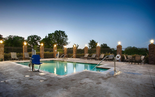 Best Western Plus Sand Bass Inn & Suites