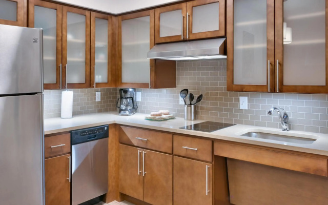 Staybridge Suites Lehi - Traverse Ridge Center by IHG