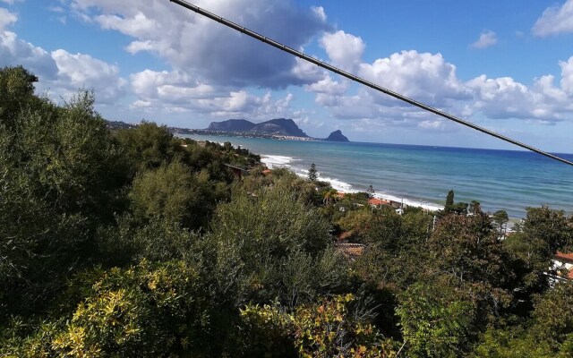 Tranquil House 160 Meters From the Beach