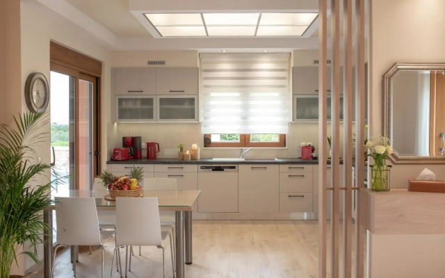 Cretan Vineyard Hill Villa 2