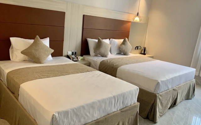 Holiday 2 Hotel