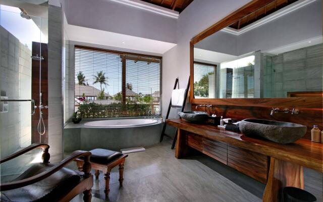The Akasha Bali