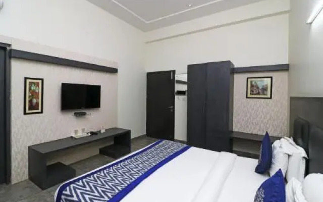 Hotel Parichay by OYO Rooms