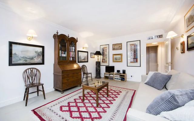 Comfortable one bedroom apartment in Notting Hill, Lambton Place near Portobello
