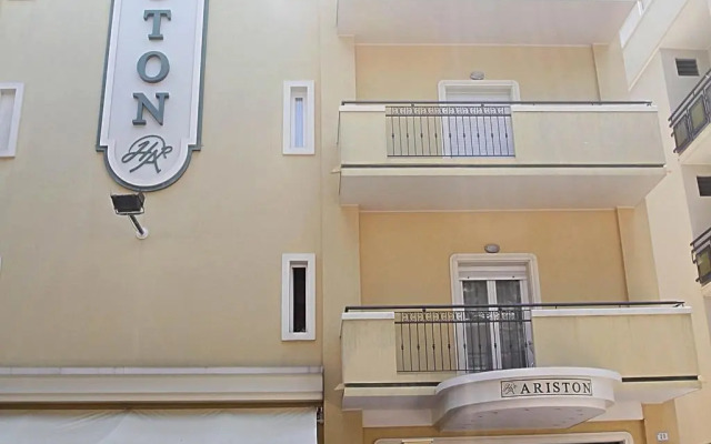 Hotel Ariston