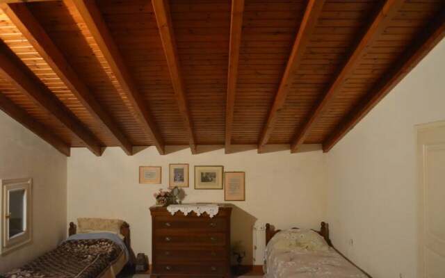 Sophisticated Central House In Tinos