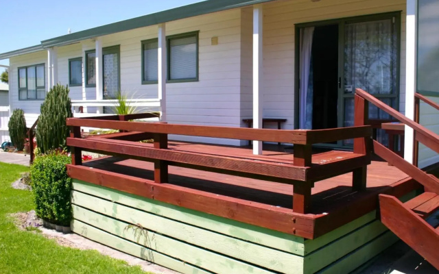 Waihi Getaway - Waihi Beach Holiday Home