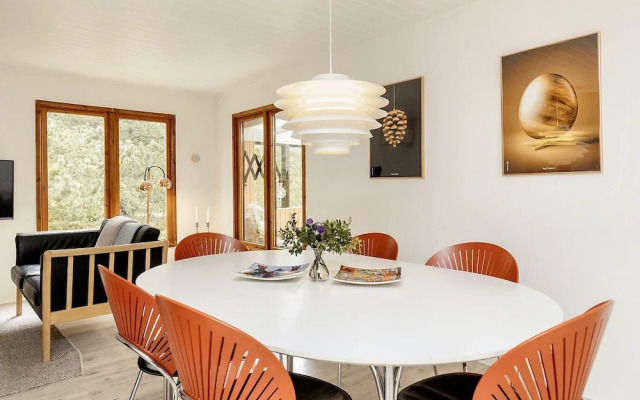 8 Person Holiday Home in Oksbol