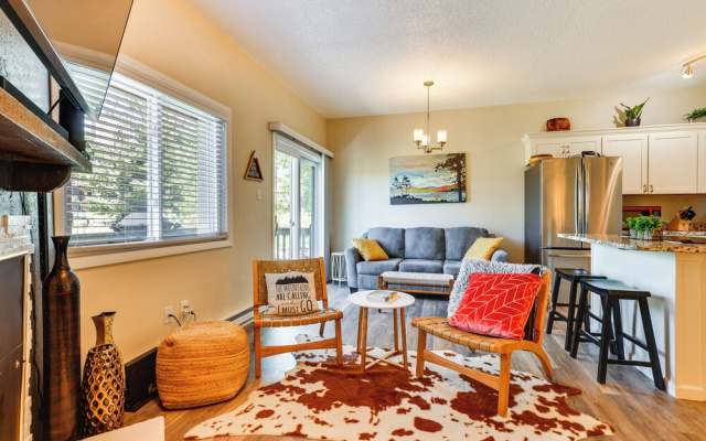 Ski Getaway! Mtn-view Condo Near Keystone Resort
